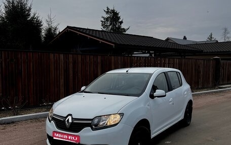 Renault Sandero I, 2014 год, 680 000 рублей, 1 фотография