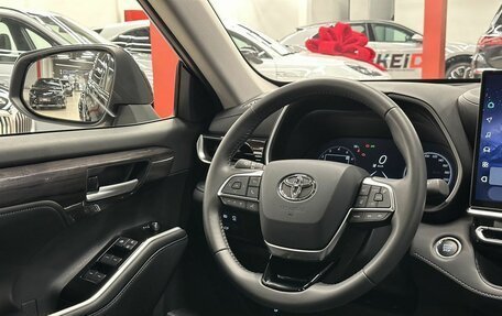 Toyota Highlander, 2026 год, 5 920 000 рублей, 27 фотография