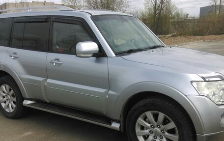 Mitsubishi Pajero IV, 2011 год, 1 380 000 рублей, 1 фотография