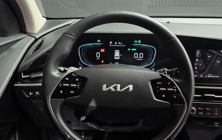 KIA Niro, 2022 год, 2 330 000 рублей, 16 фотография