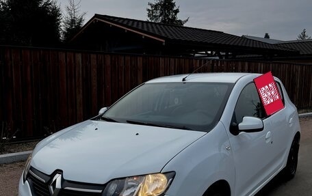 Renault Sandero I, 2014 год, 680 000 рублей, 4 фотография