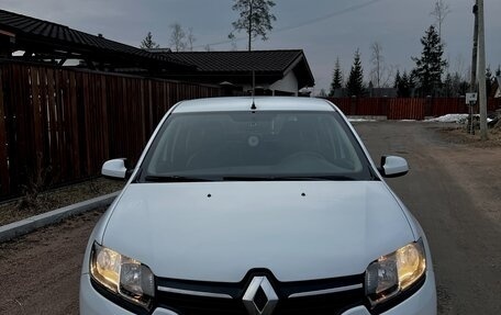 Renault Sandero I, 2014 год, 680 000 рублей, 3 фотография