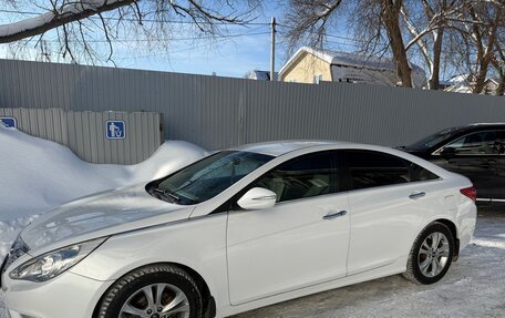 Hyundai Sonata VI, 2010 год, 1 120 000 рублей, 3 фотография