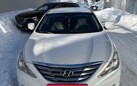 Hyundai Sonata VI, 2010 год, 1 120 000 рублей, 2 фотография