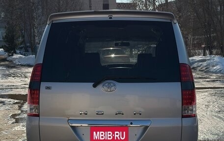 Toyota Noah III, 2003 год, 850 000 рублей, 5 фотография