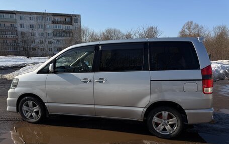 Toyota Noah III, 2003 год, 850 000 рублей, 7 фотография