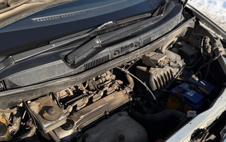 Toyota Noah III, 2003 год, 850 000 рублей, 19 фотография