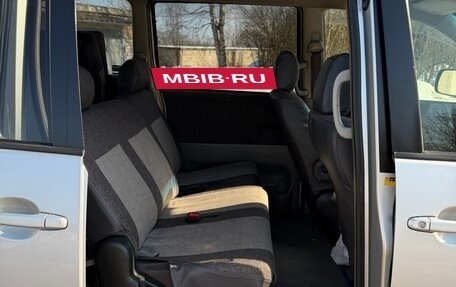 Toyota Noah III, 2003 год, 850 000 рублей, 13 фотография