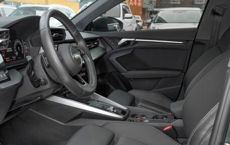 Audi A3, 2022 год, 2 100 000 рублей, 11 фотография