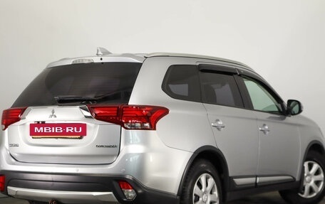 Mitsubishi Outlander III рестайлинг 3, 2017 год, 1 959 000 рублей, 5 фотография