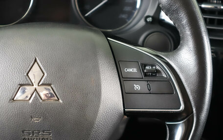Mitsubishi Outlander III рестайлинг 3, 2017 год, 1 959 000 рублей, 19 фотография