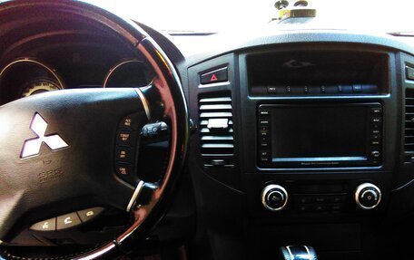 Mitsubishi Pajero IV, 2011 год, 1 380 000 рублей, 3 фотография