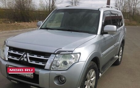 Mitsubishi Pajero IV, 2011 год, 1 380 000 рублей, 5 фотография