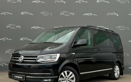 Volkswagen Multivan T6 рестайлинг, 2017 год, 3 698 800 рублей, 1 фотография