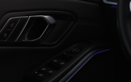 BMW 3 серия, 2019 год, 4 700 000 рублей, 13 фотография