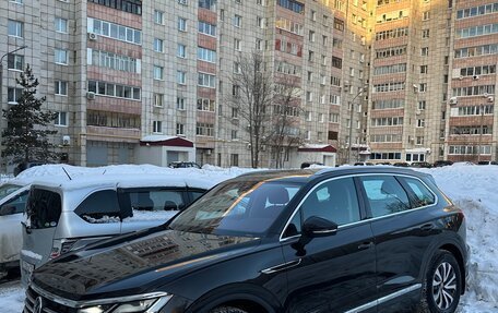 Volkswagen Touareg III, 2021 год, 8 377 000 рублей, 3 фотография