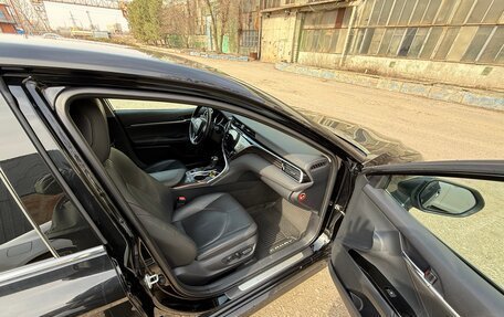 Toyota Camry, 2019 год, 3 500 000 рублей, 6 фотография