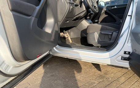 Volkswagen Tiguan I, 2010 год, 1 200 000 рублей, 18 фотография