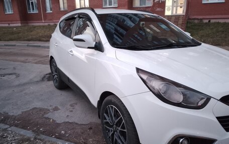 Hyundai ix35 I рестайлинг, 2012 год, 930 000 рублей, 2 фотография