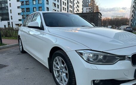 BMW 3 серия, 2015 год, 1 900 000 рублей, 4 фотография