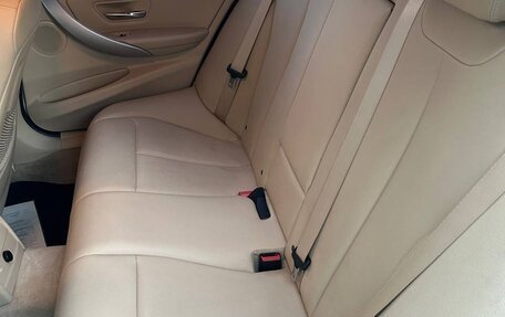 BMW 3 серия, 2015 год, 1 900 000 рублей, 22 фотография