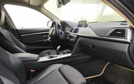 BMW 3 серия, 2018 год, 2 629 000 рублей, 13 фотография