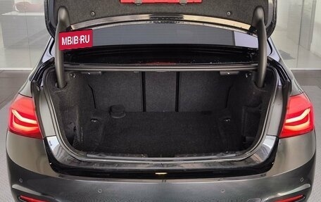 BMW 3 серия, 2018 год, 2 629 000 рублей, 12 фотография