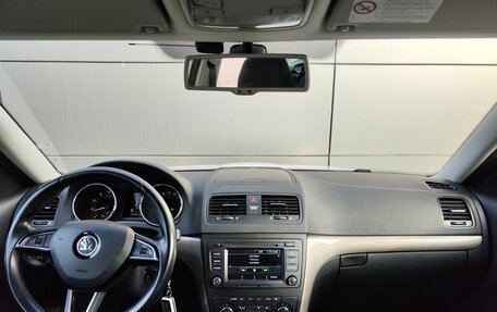 Skoda Yeti I рестайлинг, 2014 год, 1 319 000 рублей, 17 фотография