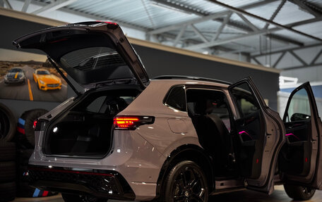 Volkswagen Tiguan, 2025 год, 4 999 000 рублей, 7 фотография