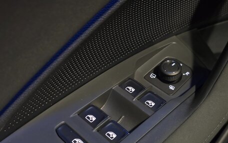 Volkswagen Tiguan, 2025 год, 4 999 000 рублей, 33 фотография