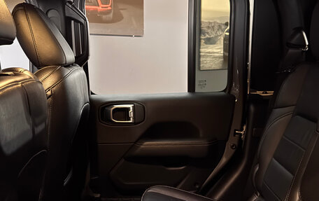 Jeep Gladiator, 2020 год, 5 999 000 рублей, 19 фотография