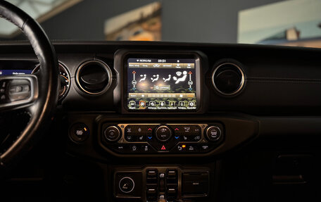 Jeep Gladiator, 2020 год, 5 999 000 рублей, 15 фотография