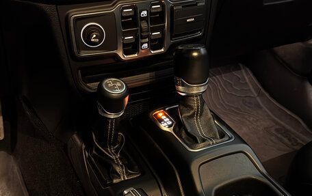 Jeep Gladiator, 2020 год, 5 999 000 рублей, 17 фотография