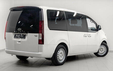 Hyundai Staria, 2021 год, 4 500 000 рублей, 5 фотография