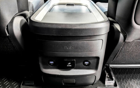 Hyundai Staria, 2021 год, 4 500 000 рублей, 26 фотография