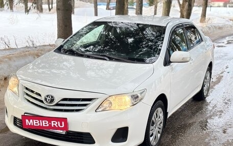 Toyota Corolla, 2011 год, 700 000 рублей, 3 фотография