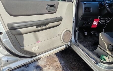 Nissan X-Trail, 2004 год, 400 000 рублей, 15 фотография