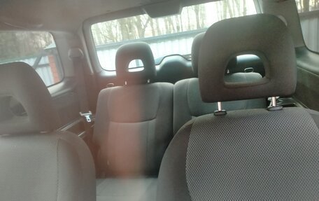 Toyota RAV4, 2004 год, 650 000 рублей, 9 фотография