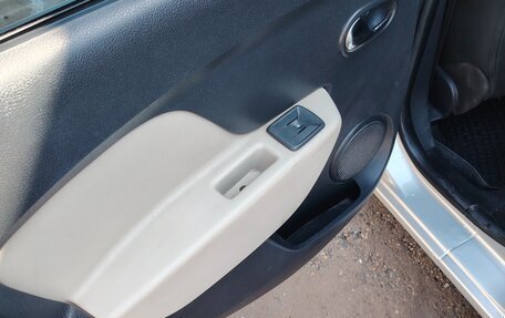 Renault Logan II, 2014 год, 720 000 рублей, 17 фотография