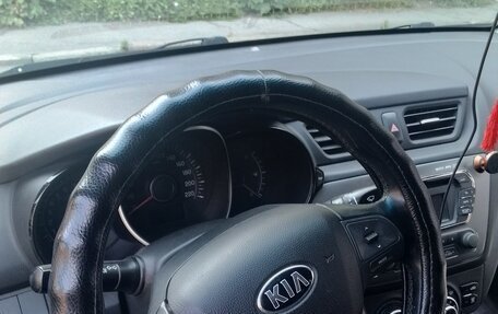 KIA Rio III рестайлинг, 2013 год, 1 000 000 рублей, 8 фотография