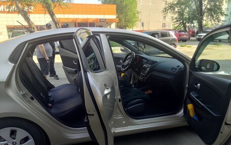 KIA Rio III рестайлинг, 2013 год, 1 000 000 рублей, 13 фотография