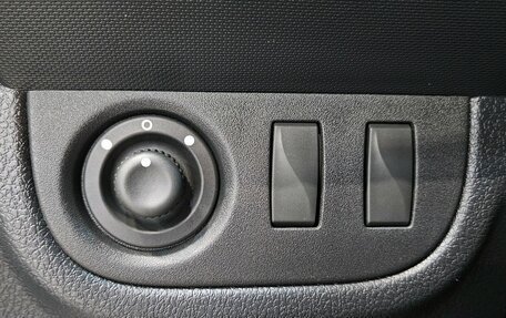 Renault Logan II, 2021 год, 820 000 рублей, 15 фотография