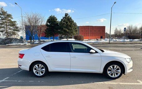 Skoda Superb III рестайлинг, 2018 год, 1 470 000 рублей, 4 фотография