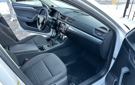 Skoda Superb III рестайлинг, 2018 год, 1 470 000 рублей, 7 фотография