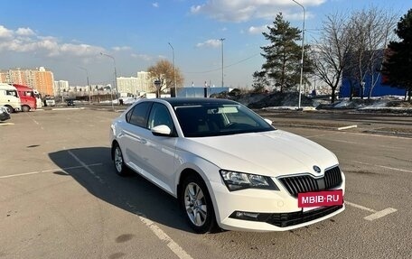 Skoda Superb III рестайлинг, 2018 год, 1 470 000 рублей, 3 фотография