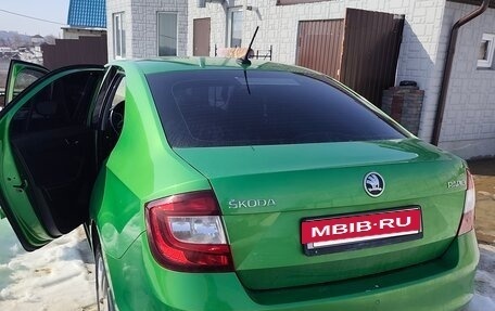 Skoda Rapid I, 2018 год, 1 300 000 рублей, 3 фотография
