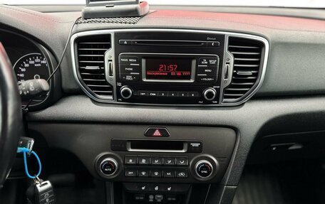 KIA Sportage IV рестайлинг, 2018 год, 2 330 000 рублей, 9 фотография