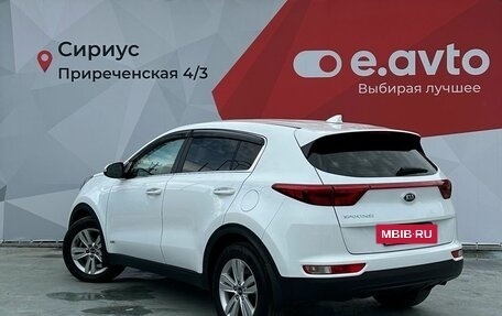 KIA Sportage IV рестайлинг, 2018 год, 2 330 000 рублей, 4 фотография