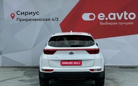KIA Sportage IV рестайлинг, 2018 год, 2 330 000 рублей, 5 фотография