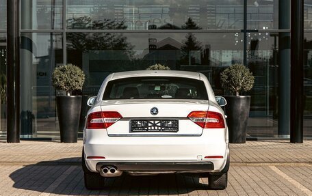 Skoda Superb III рестайлинг, 2014 год, 1 075 000 рублей, 5 фотография